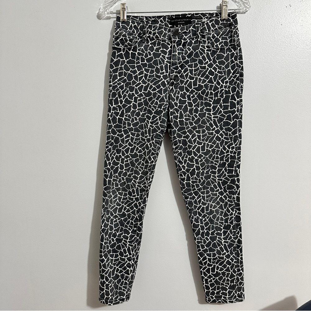 Sanctuary Denim Los Angeles Sunbaked Giraffe Print Black Skinny Pants size 25